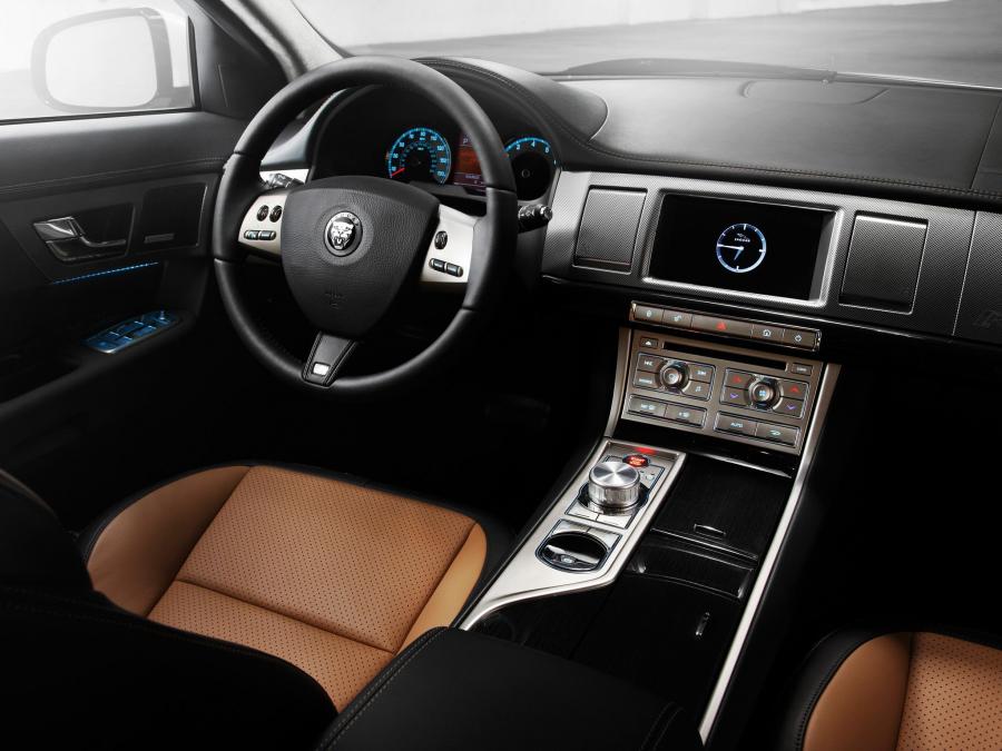  Jaguar XFR 2009 года  (фото 10 из 141)